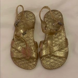 Girls rubber gold sandals